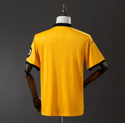 Camisola Principal Wolverhampton Wanderers 25/26